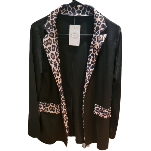 camisa Jackets & Blazers - Animal print Blazer NEW